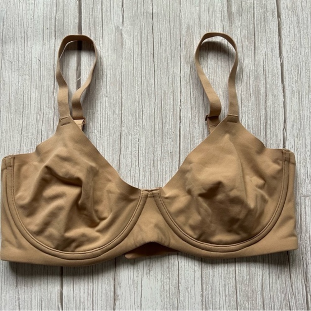 Skims Fits Everybody Unlined Demi Bra 32B
